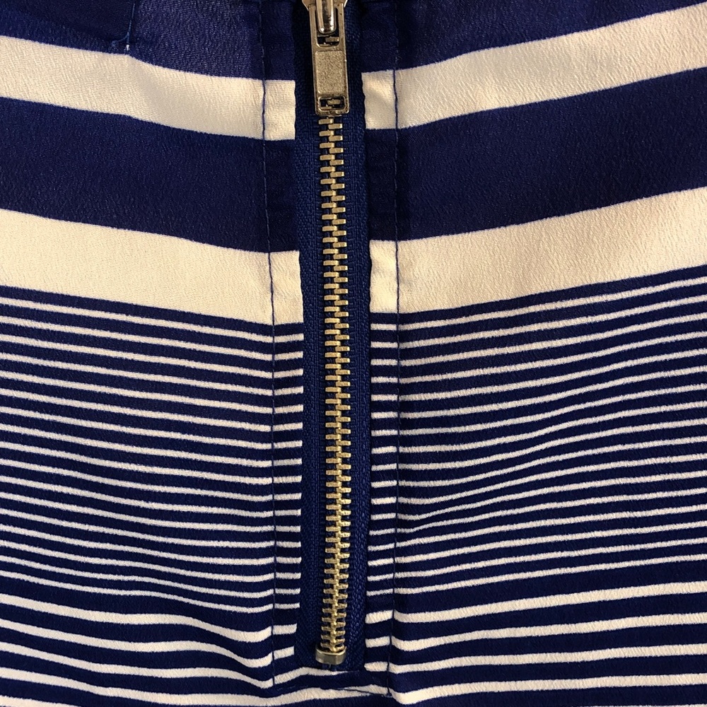 Olivia Moon Striped Navy and White Women's Sleeveless Blouse Top - Picture 3 of 9